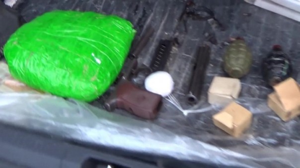 Оружие, наркотики и деньги: ФСБ и КГБ накрыли банду контрабандистов