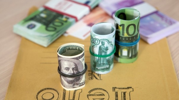 17 миллионов рублей в час: С такой скоростью воруют чиновники