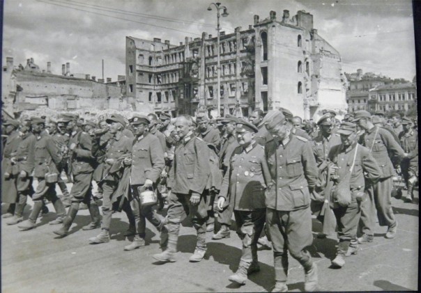 Нам мешал Гитлер. Гитлер был дурак...