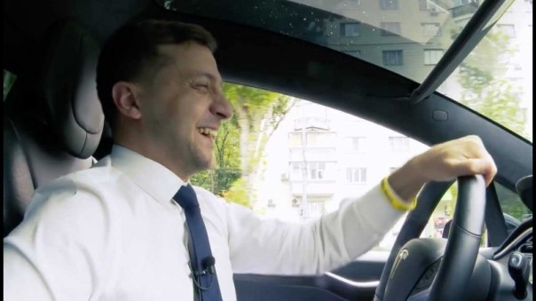 Зеленский не останавливается: с выпуском преступников на свободу