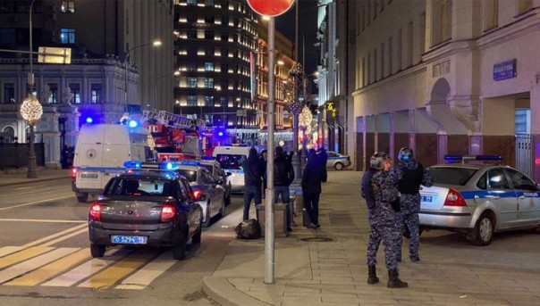 "Нападавший нейтрализован" - Видео. В ФСБ прокомментировали стрельбу на Лубянке, уточнённые данные