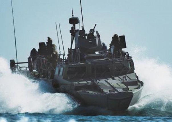 За трое суток до начала движения поездов силовики закрывают акваторию Крымского моста