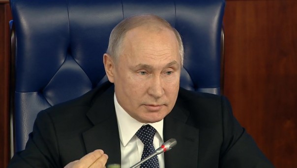 Путин назвал польского посла "сволочью" и "свиньей антисемитской"