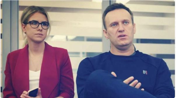 Миллионные долги Навального и Соболь помогли им встретить Новый год в России