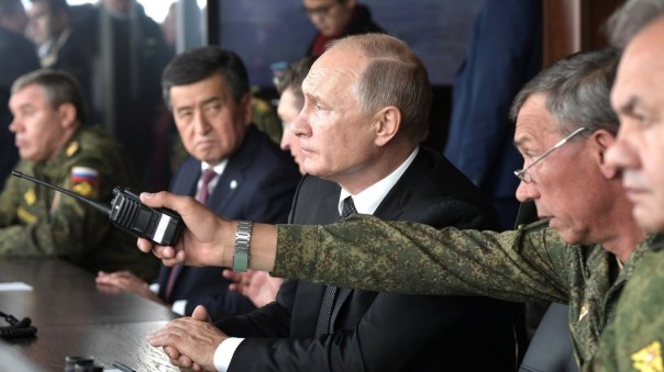 Итог учений ВМФ РФ на Чёрном море – модернизация войск до показателя в 70% | Путину показали проект российского перспективного авианосца