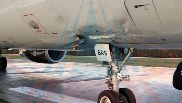 Сдвиг ветра и пробитый корпус: Airbus российской авиакомпании в Анталье совершил жёсткую посадку