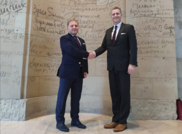 «Парламентское измерение Нормандского формата». Волошин впечатлен надписями советских солдат в Бундестаге