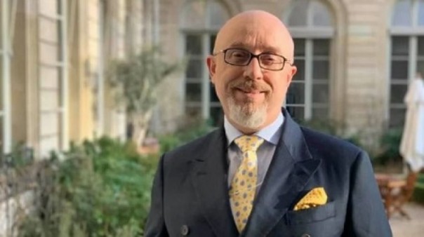 Киев настаивает на пересмотре Минских соглашений - в Новороссии пообещали держать "котлы на пару"