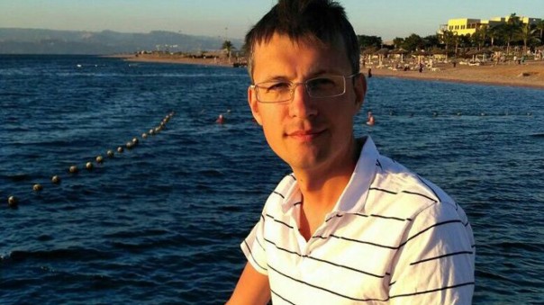 Коммунист Тарасов пристроил любовницу помощницей и платит ей полмиллиона в месяц