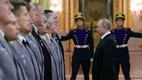 Путин снял с должностей четырех генералов МВД и МЧС