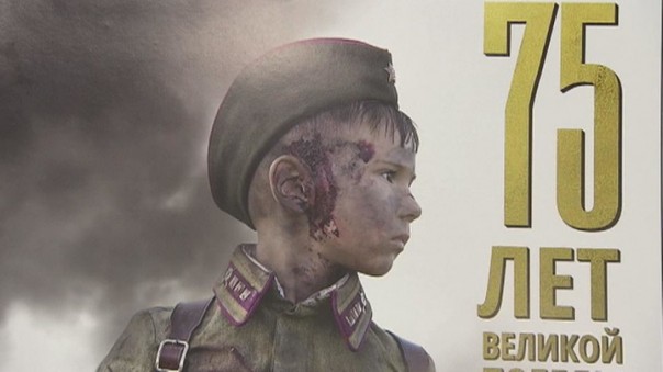 В детском саду появились календари с окровавленными детьми в образе фронтовиков