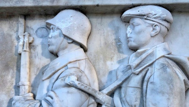 В Софии вандалы осквернили могилу советских воинов