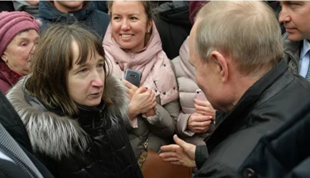 Спросившей Путина о жизни на 10 800 рублей пенсионерке нашли работу
