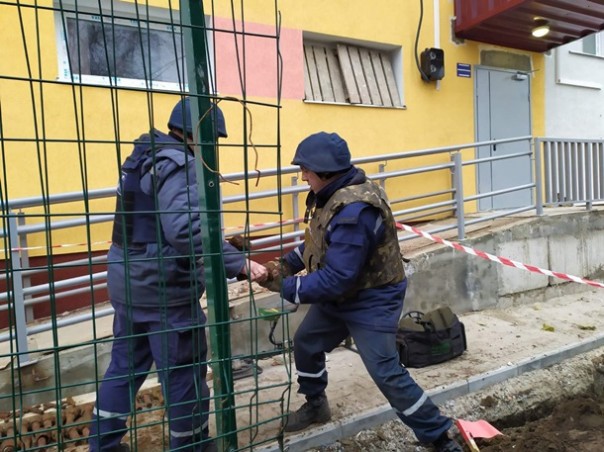 Возле школы на Запорожье нашли почти сотню гранат