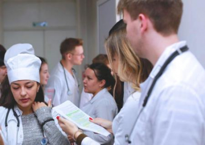 Россия может помочь Украине в борьбе с вирусом | На волне коронавируса Украина вновь перейдет на русский