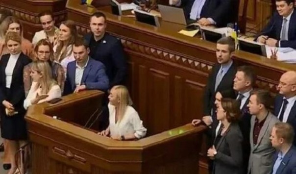 Рада незаконно назначила «новое правительство» – с одним непотопляемым