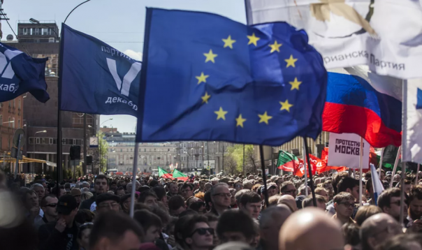 Запад пошел ва-банк: EED и структуры Ходорковского осваивают «демократический» миллиард Сороса