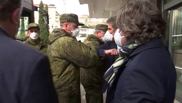 Впереди — хорошая работа: российские вирусологи провели в Италии совещание