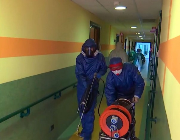 «Самое пекло»: посол в Италии назвал российских вирусологов в Бергамо героями