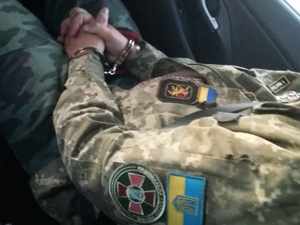 В Польше задержали вооруженного до зубов “украинского генерала” (фото)