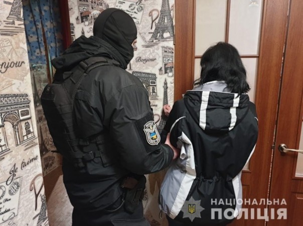 Киберполиция задержала женщину за съемки порно с четырехлетней дочерью