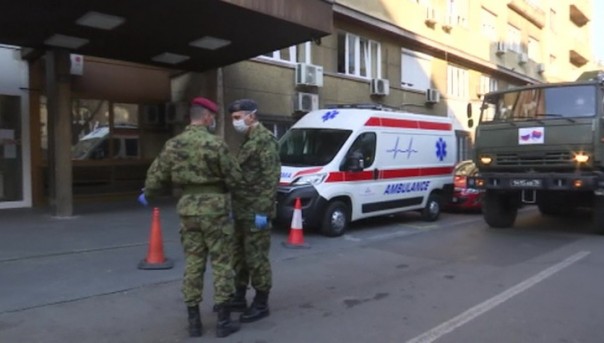 В Белграде российские специалисты начали обработку медучреждений