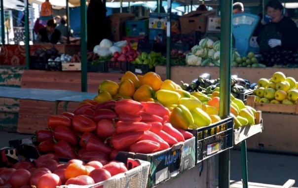В Запорожье у директора рынка, игнорировавшего карантин, выявили COVID-19 | На Украине могут закрыть все рынки из-за нарушений