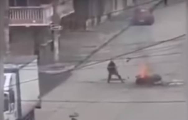 Катастрофа в Эквадоре: трупы сжигают прямо на улице