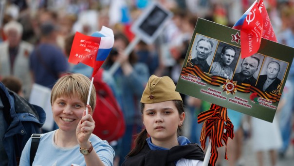 "Бессмертного полка" не будет. Организаторы предложили другие варианты