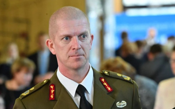 «Храбрый» эстонский генерал скатился до площадной брани в адрес России