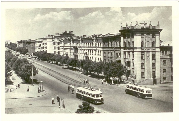 Глава ДНР подписал Указ об использовании наименования "города Сталино".