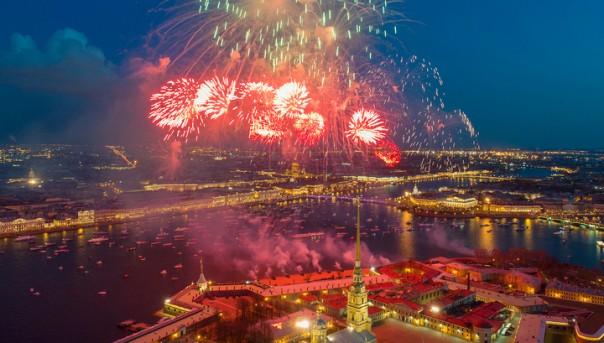 9 мая в Москве и Санкт-Петербурге будет салют