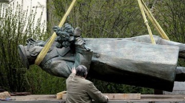 Чешский экс-министр оценил действия России из-за сноса памятника Коневу