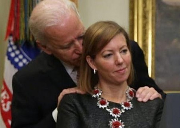 Американцы готовы простить Байдену воровство на Украине. Но простят ли домогательства к помощнице?