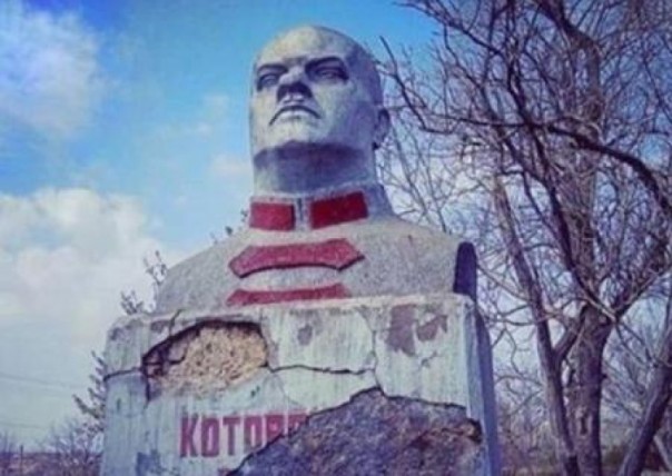 В селе под Одессой демонтировали памятник Котовскому