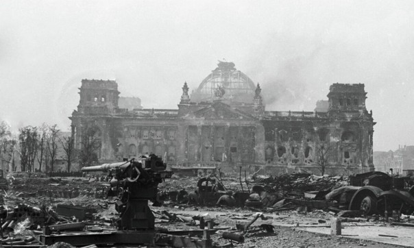 В Сети поспорили о взыскании с России репараций за Вторую мировую войну