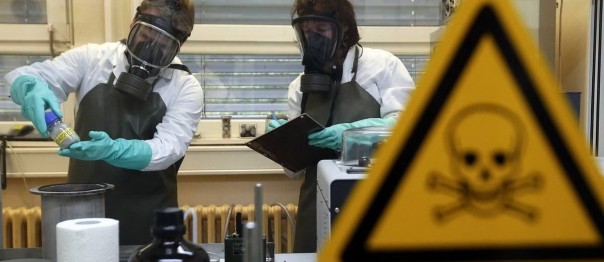 Россию по периметру окружают американскими биолабораториями – Лавров