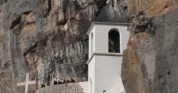 Новый церковный скандал: президент Черногории поддержал раскольников