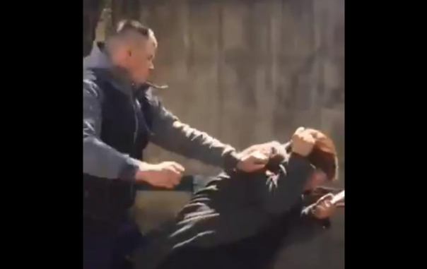 В Харькове херой АТЫ избил волонтёра, который оказался лауреатом премии "Гордость страны"