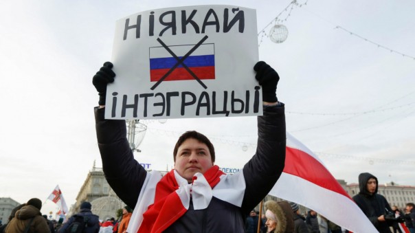 А где тут «братья»? Ни Лукашенко, ни конкуренты не хотят воссоединения с Россией