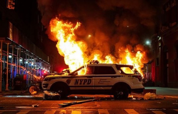 Александр Роджерс: Америка вспыхнула со всех сторон