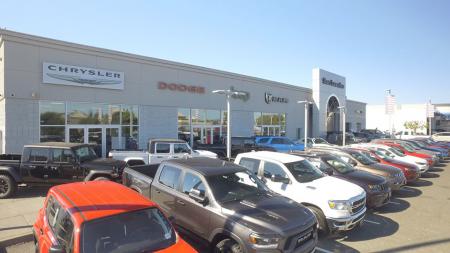 Лутеры 80 lvl, из автосалона Сан-Франциско украли 70 машин премиум-класса