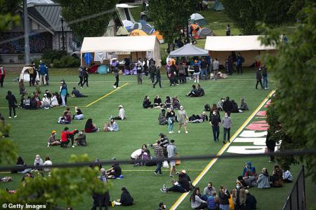 Народная республика Сиэтла вводит репарации на белых "камрадов": Если вы не заплатите, это место не для вас