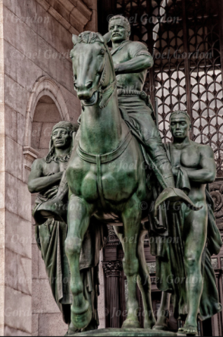 В Нью-Йорке демонтируют памятник Теодору Рузвельту