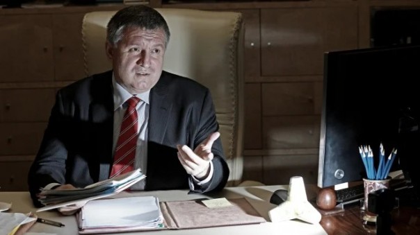 Против главы МВД Украины Авакова возбудили уголовное дело