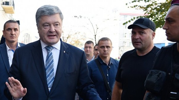 Порошенко назвал попытку вручения ему подозрения наступлением на лидера оппозиции | Кива высказался про Порошенко: «Его место на тюремной параше!»