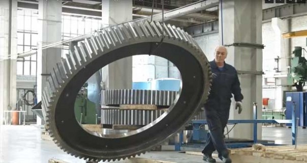 Видео о том, как в России производят огромные станки. Найдите там китайские комплектующие
