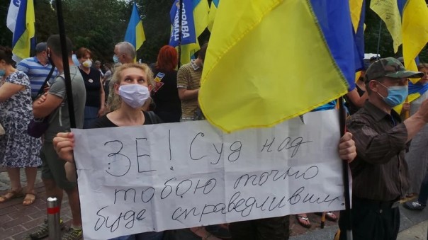 Как суд над Порошенко превратился в дешёвое шоу