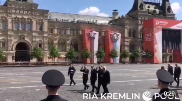 Лукашенко на параде в Москве назвал её «столицей Родины»