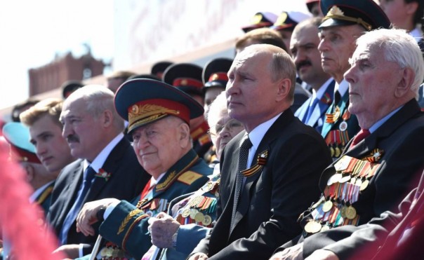 Хитрость Владимира или национальная гордость: мировые СМИ о параде в Москве